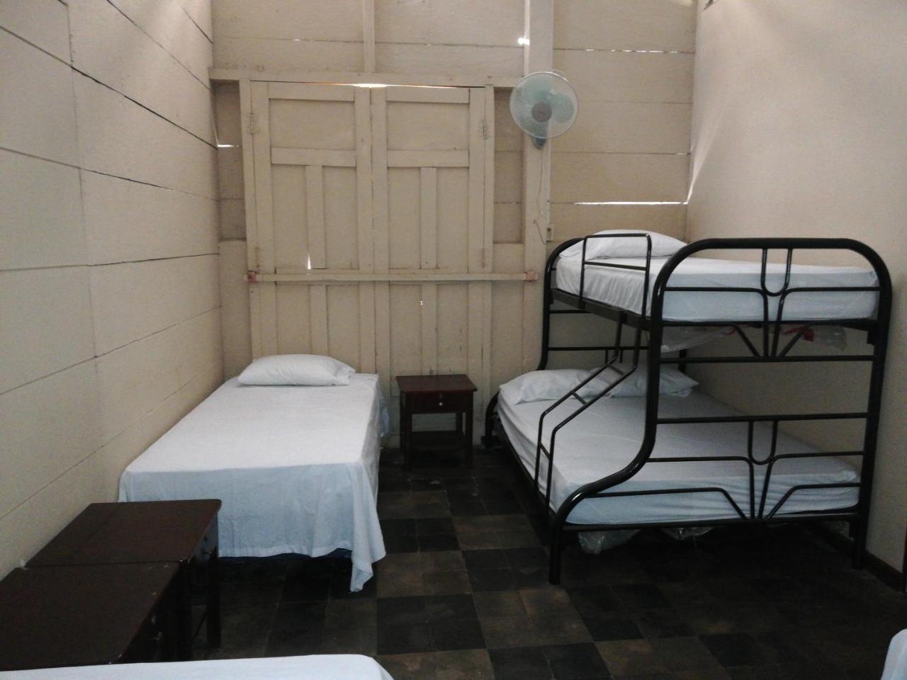 Hostel Los Abuelos Moyogalpa Habitación foto